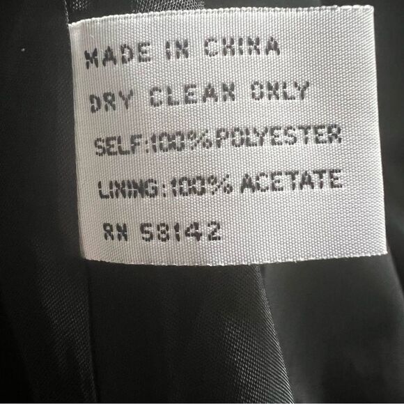 Talbots Woman Black Blazer Size 24 EUC - Picture 6 of 8